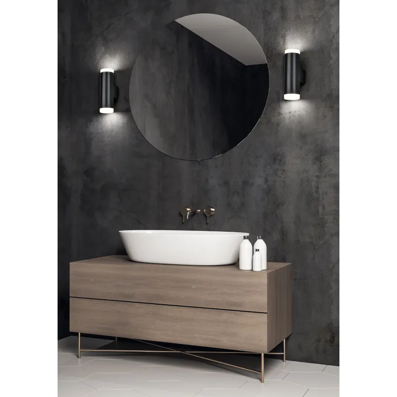Applique Intérieur Plastique noir mat 230V. LED 3000K 340lm.