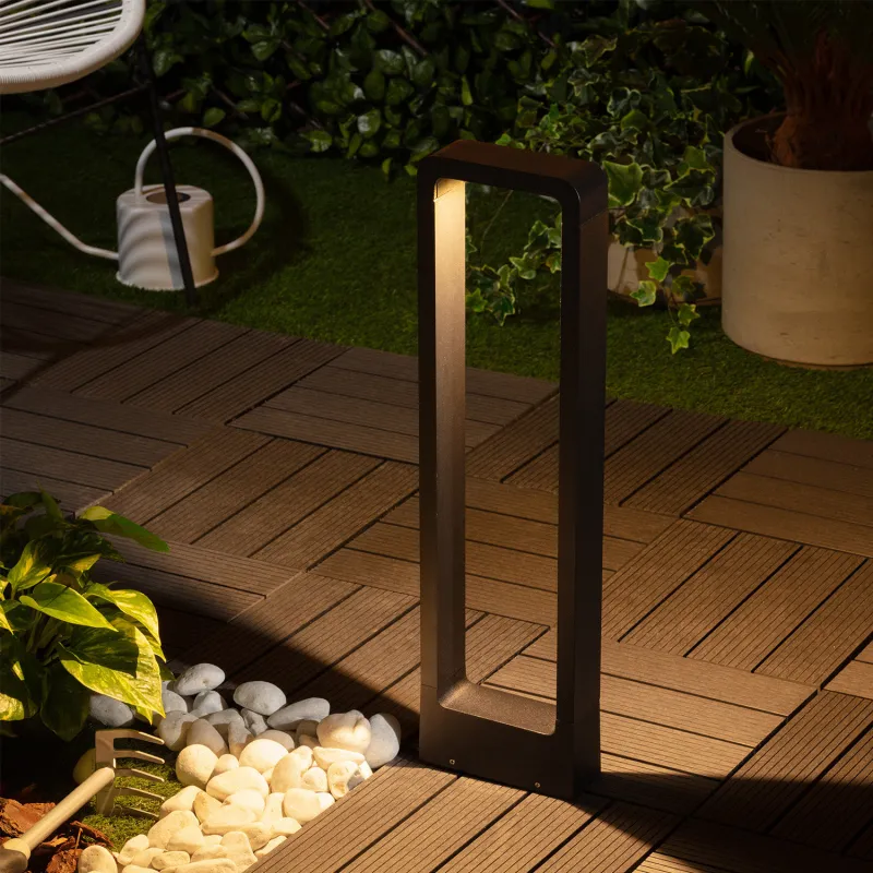 borne-potelet-60cm-a-fixer-led-7w-ip54-jardin-3000k-750-lumens