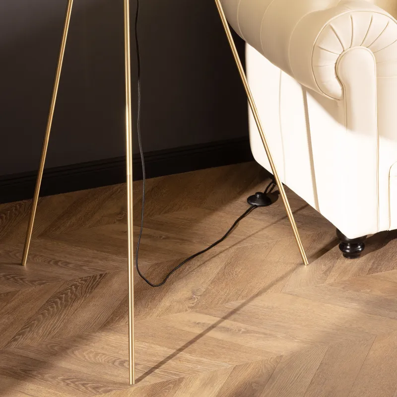 lampadaire-sur-pied-dore-162cm-abat-jour-noir-culot-e27