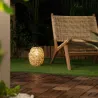 lampe-a-poser-solaire-etanche-rotin-exterieur-nomade-lumineuse