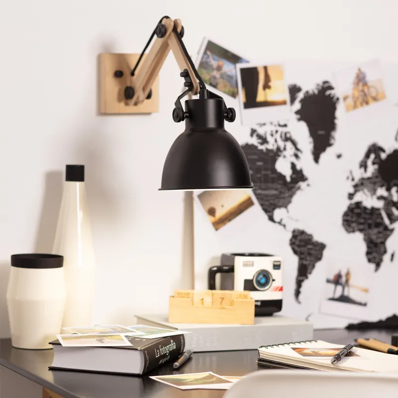 applique-murale-support-bois-orientable-et-metal-noir-culot-e27