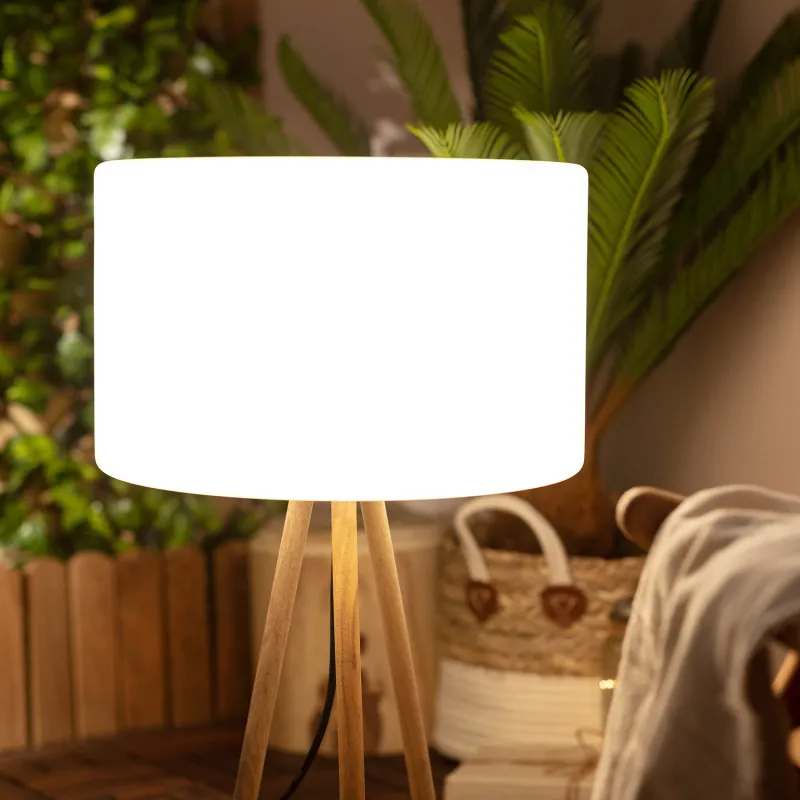 lampe-a-poser-exterieur-trepied-bois-ip44-douille-culot-e27