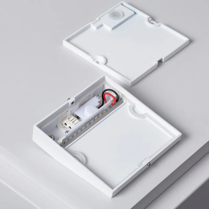 Applique balisage extérieur 4w led mural carre-135 lumens étanche ip54