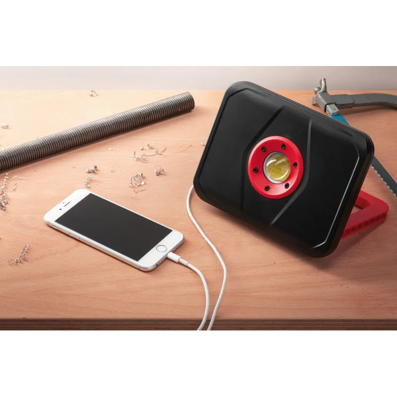 lampe-a-poser-mobile-rechargeable-clutch-ip44-chrome-mat-gradable-fonction-sur-batterie