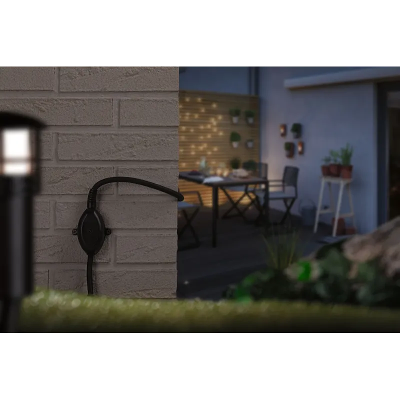 Outdoor Link Light twilight