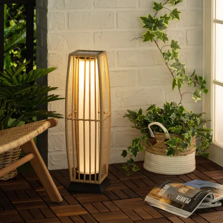 lampadaire-solaire-etanche-exterieur-rechargeable-nomade-lumineux-bali