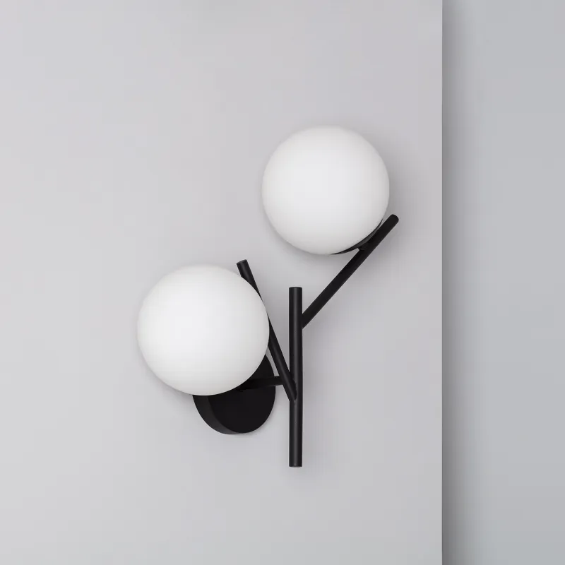 applique-murale-noire-double-boule-blanches-culot-e27