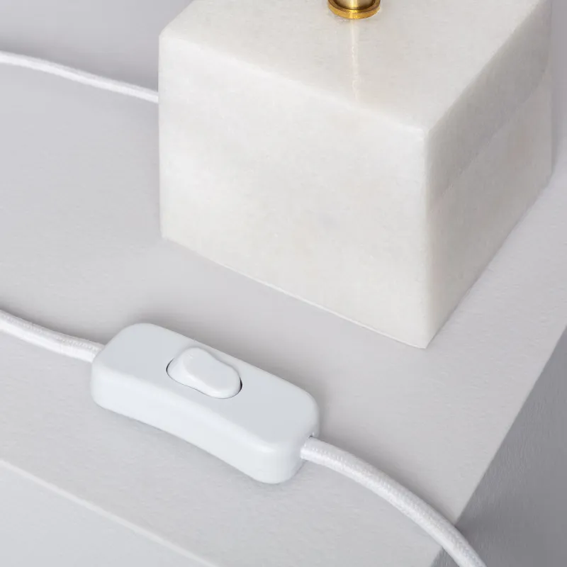 lampe-sur-pied-abat-jour-blanc-culot-e14-pied-dore