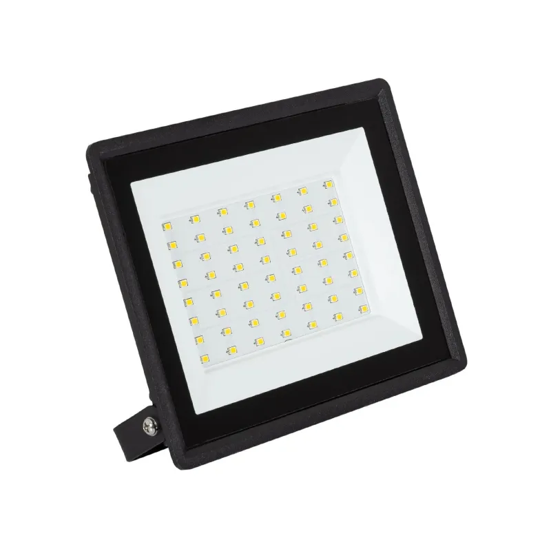 projecteur-led-50w-noir-extra-plat-ip65-4750-lumens-etanche-exterieur-rocaille-jardin