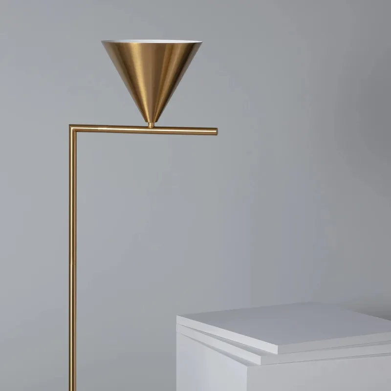 lampadaire-interieur-luminaire-noire-culot-e27-boule-verre