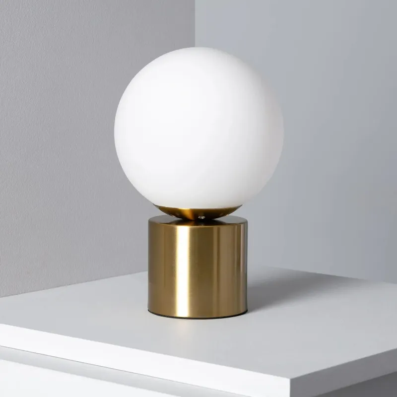 lampe-a-poser-metal-dore-et-boule-culot-e14
