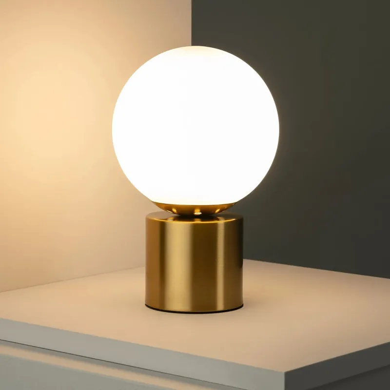 lampe-a-poser-metal-dore-et-boule-culot-e14