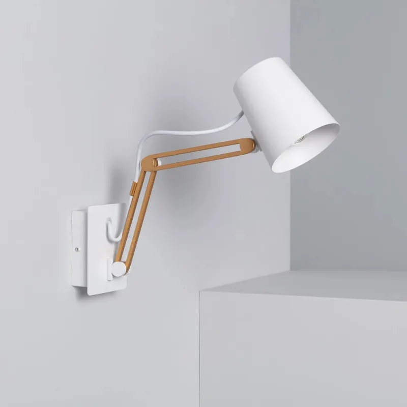 lampe-a-poser-metal-dore-et-boule-culot-e14