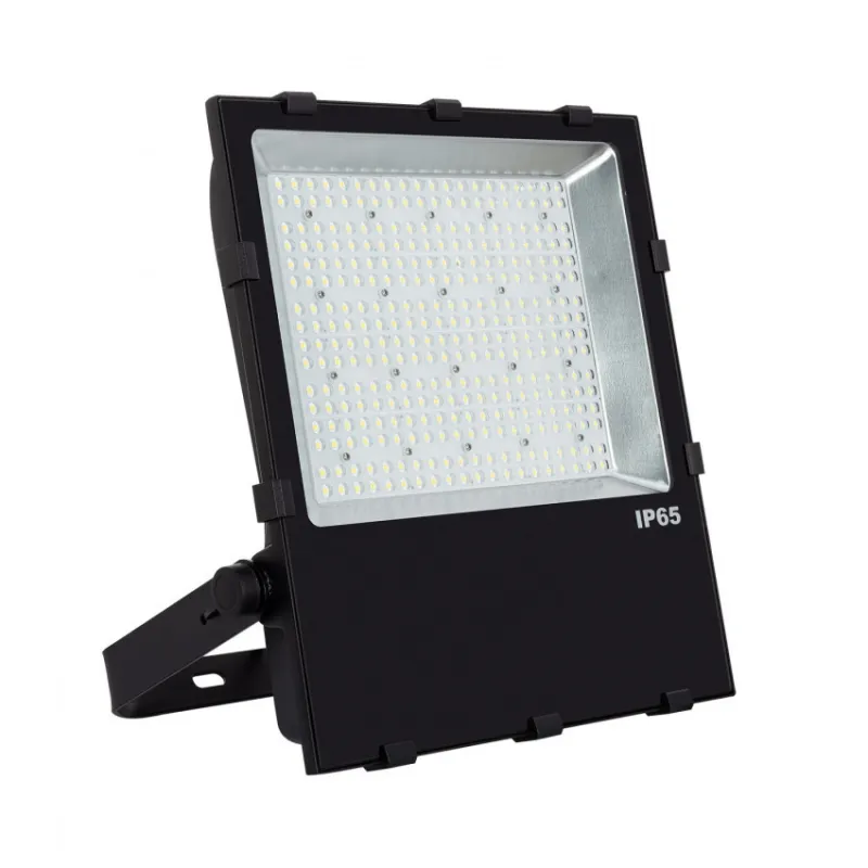 Projecteur led 100w dimmable-14000 lumens-ip65 professionnel 3000k option asymétrique