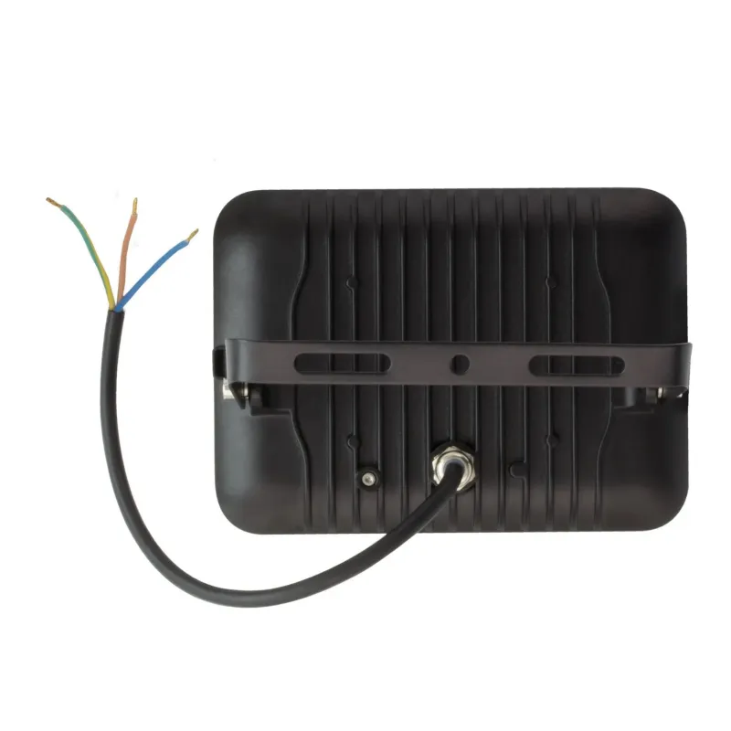 projecteur-a-led-30w-noir-ultra-fin-ip65-2700lm-etanche-exterieur-rocaille-jardin