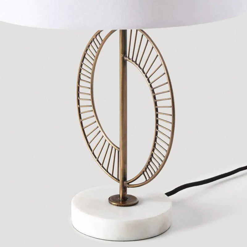 lampe-a-poser-metal-et-marbre-abat-jour-blanc-culot-e27