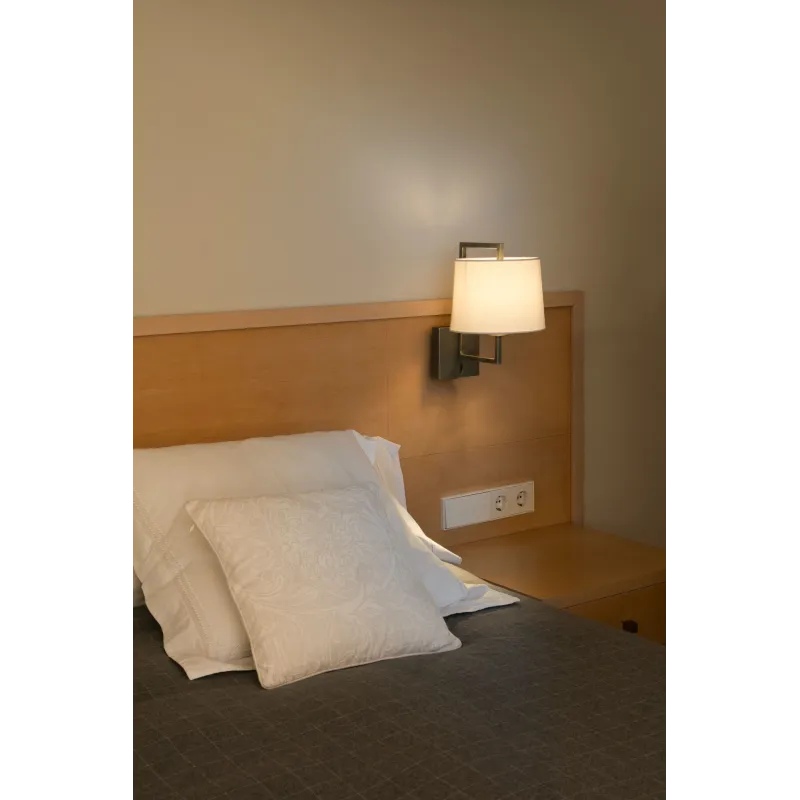 FRAME Lampe applique vieil or/beige