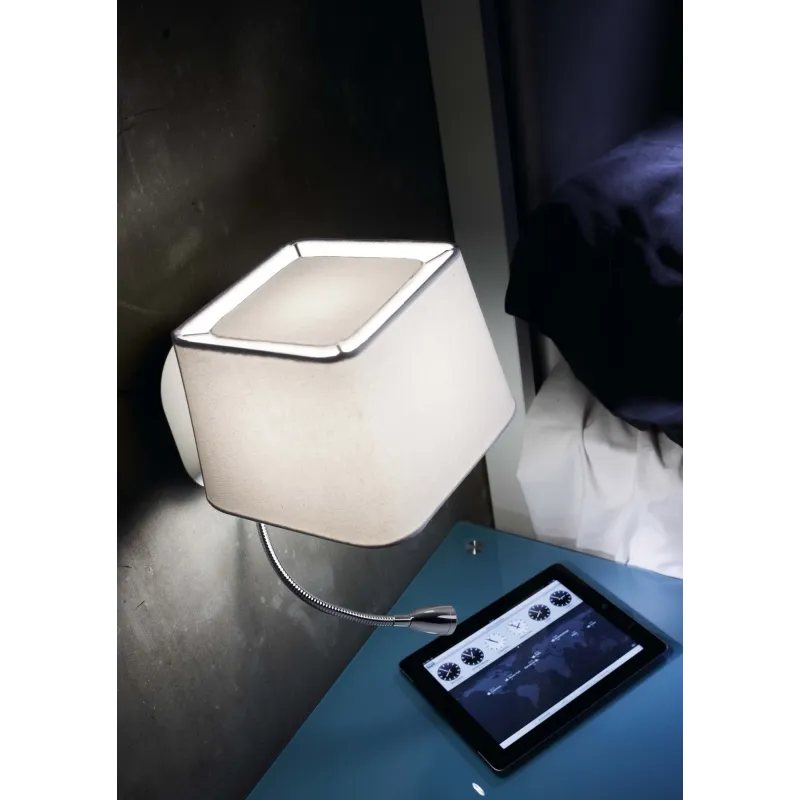 SWEET Lampe applique blanche avec liseuse