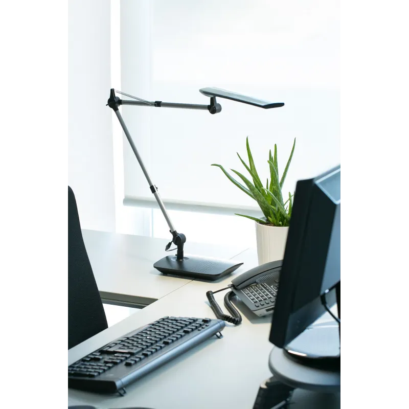 ITO Lampe de bureau noire