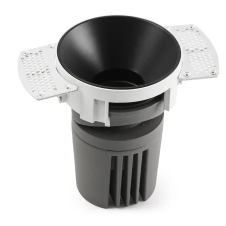 DEEP78 Encastrable rond sens cadre noir 15° 3000K CRI95 stripy