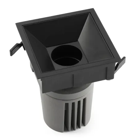 DEEP78 Encastrable carré noir 60° 4000K CRI95 honeycomb