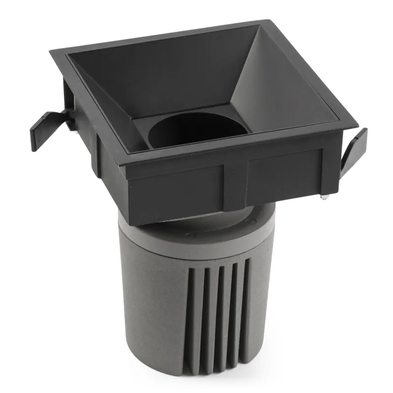 DEEP90 Encastrable carré noir 15° 2700K spread