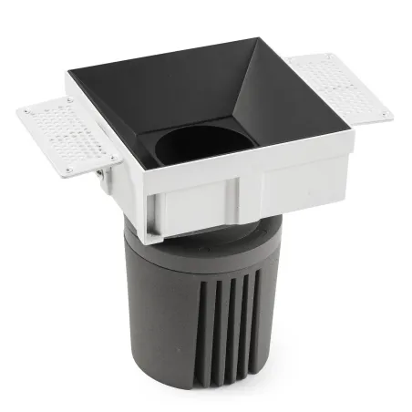 DEEP90 Encastrable carré sens cadre noir 15° 3000K stripy