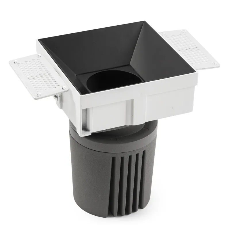 DEEP90 Encastrable carré sens cadre noir 60° 4000K spread