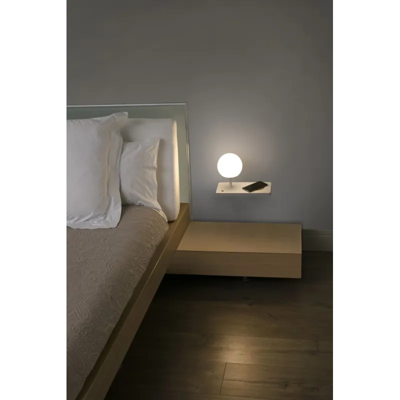 NIKO PC Lampe applique droite blanche diffuseur PC