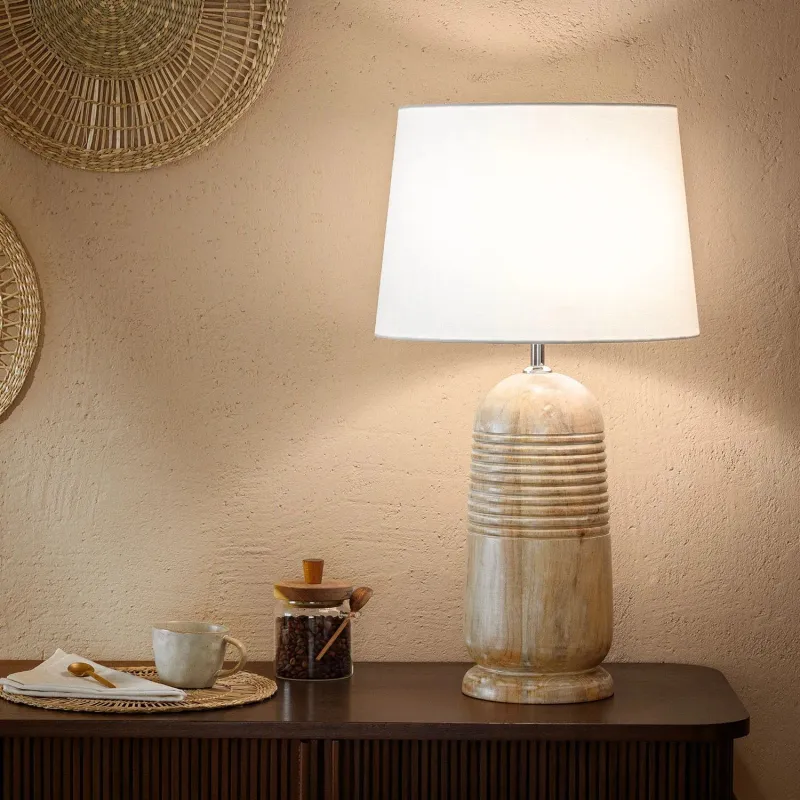 lampadaire-a-poser-trepied-bois-et-abat-jour-tissu-