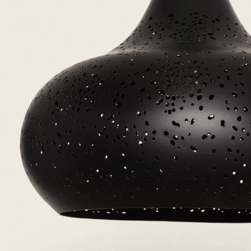 suspension-metal-noir-decoration-perforer-culot-e27