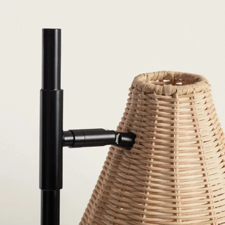 lampe-a-poser-metal-noir-culot-e14-abat-jour-rotin