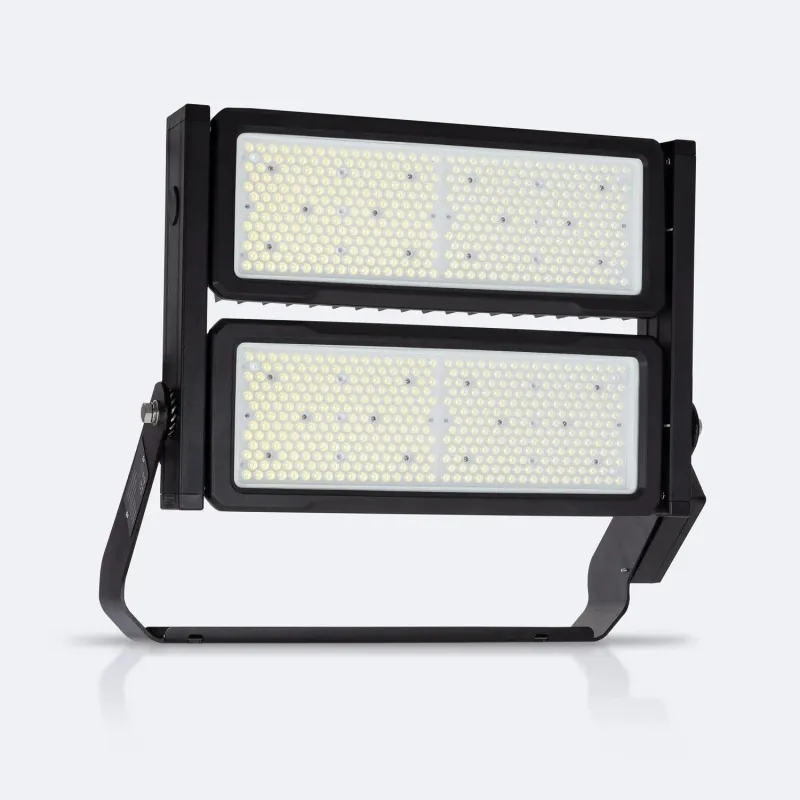 projecteur-led-600w-105000-lumens-5000k-ip66-professionnel-variable-0-10v