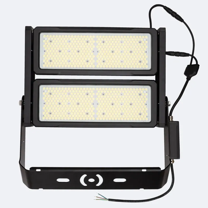 projecteur-led-600w-105000-lumens-5000k-ip66-professionnel-variable-0-10v