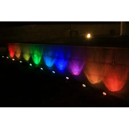 guirlande-9-spots-a-planter-wifi-rgbw-5-led-220v-ip65-application-tuya-