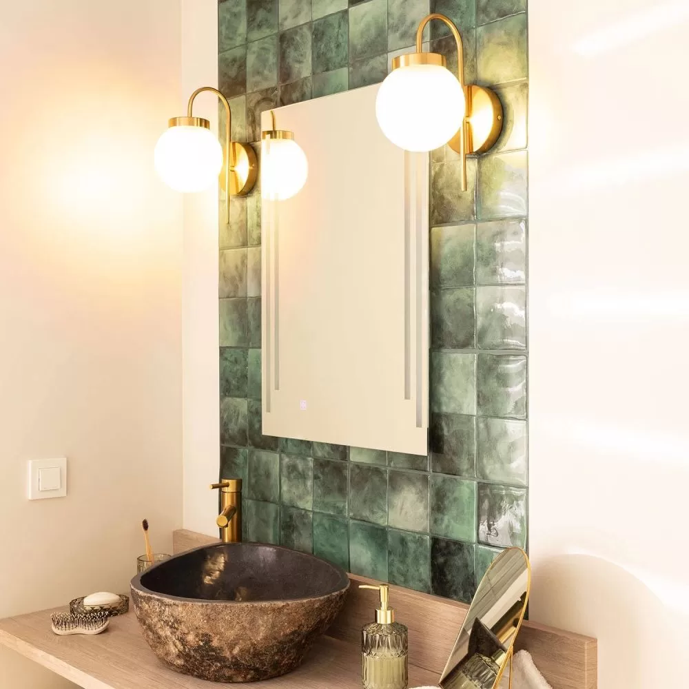 applique-boule-verre-special-salle-de-bain-ip44-metal-dore
