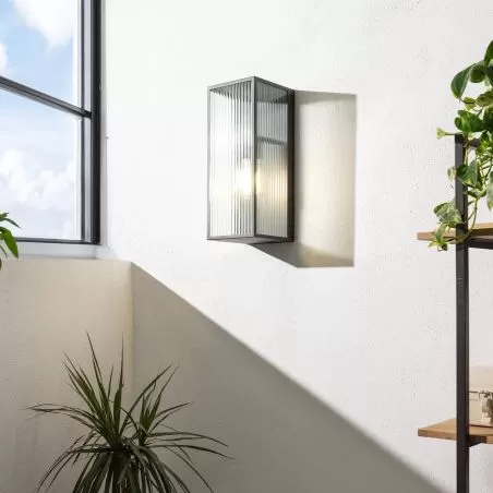 applique-murale-noire-culot-e27-ip44-220v