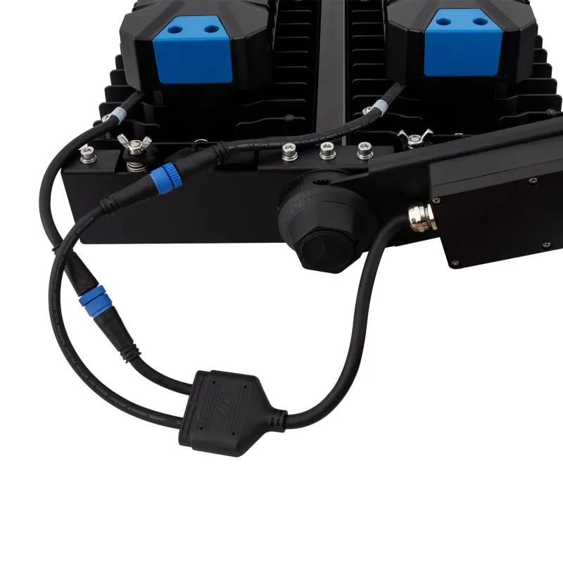 projecteur-led-1500w-225000-lumens-ip66-10-30-60-90-variable-0-10v