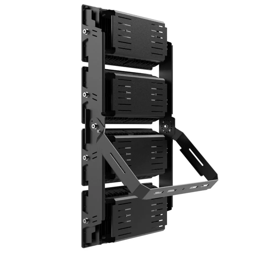projecteur-led-2000w-stadium-ip66-4000k-315000lm-grand-hauteur-grue-hangar-entrepot