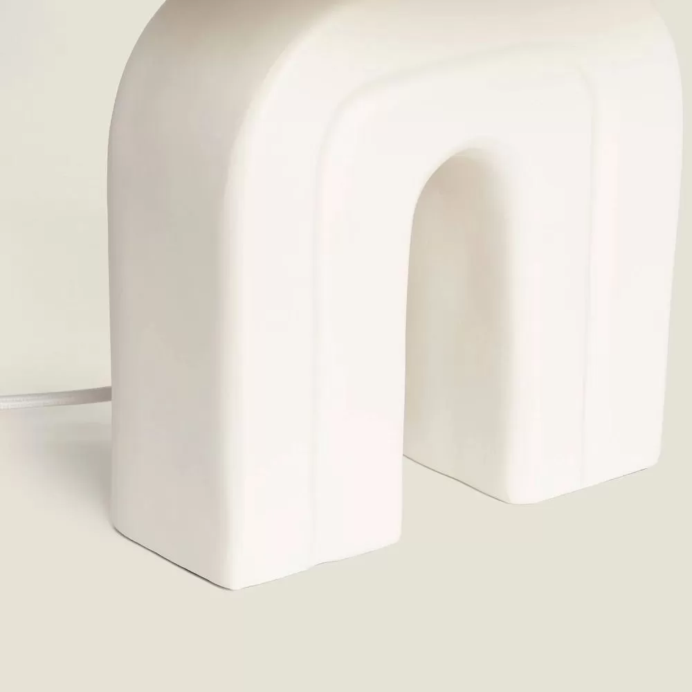 lampe-a-poser-ceramique-et-abat-jour-blanc-culot-e27