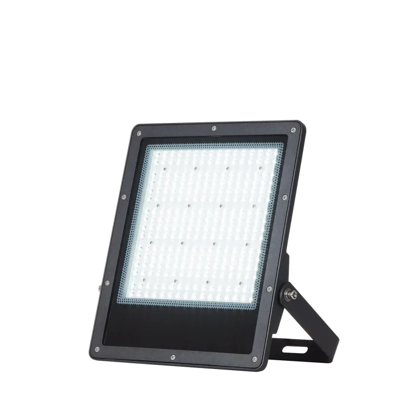 projecteur-led-100w-noir-15projecteur-led-150w-noir-22000-lumens-ip65-30-60-90-120-variable-0-10v000-lumens-ip65-30-60-90-120-va