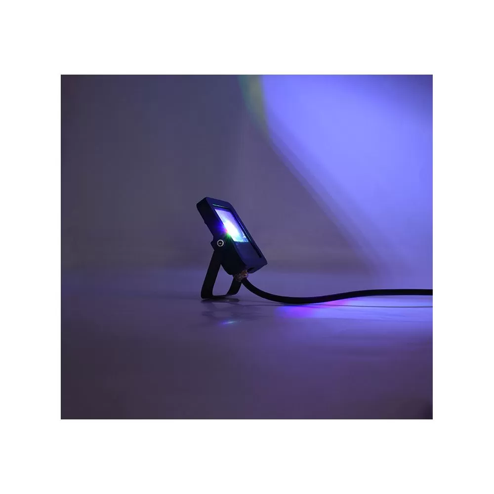 projecteur-exterieur-led-noir-10w-rgb-ip65-telecommande-rf
