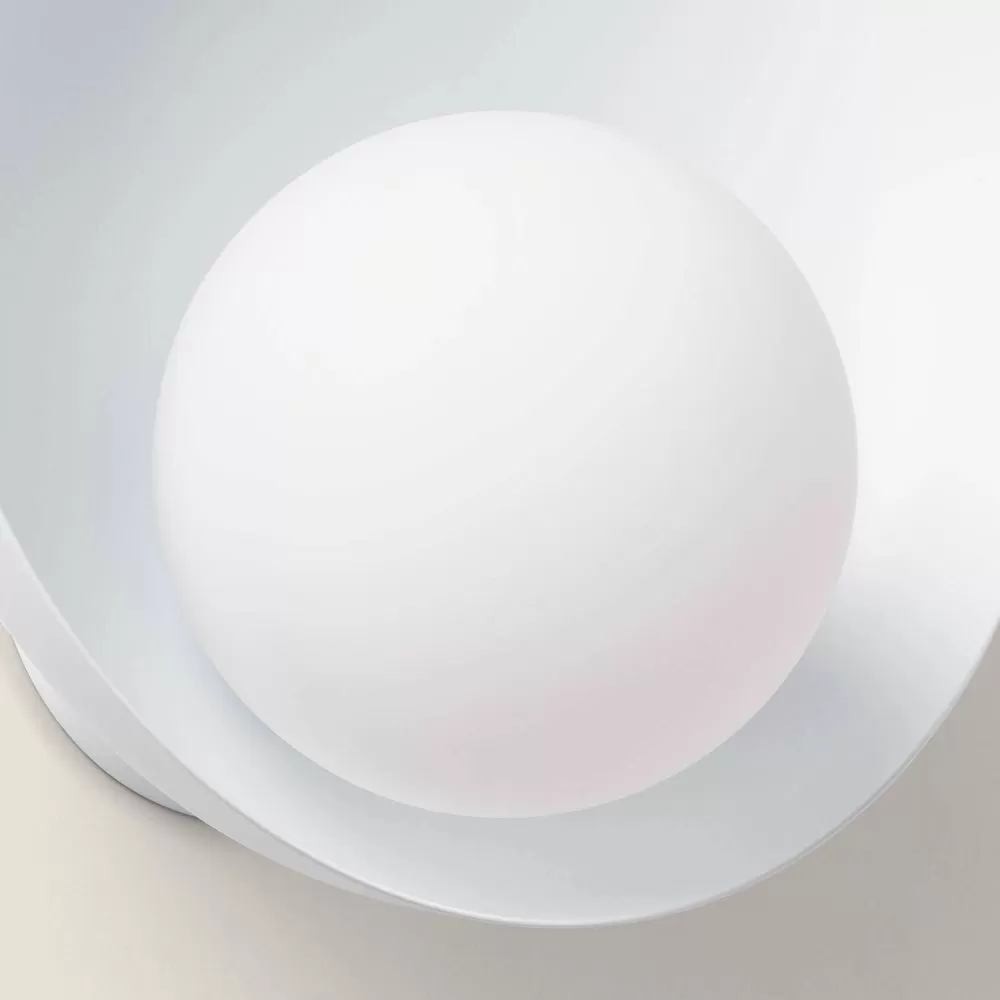 applique-murale-metal-et-verre-blanc-culot-e14