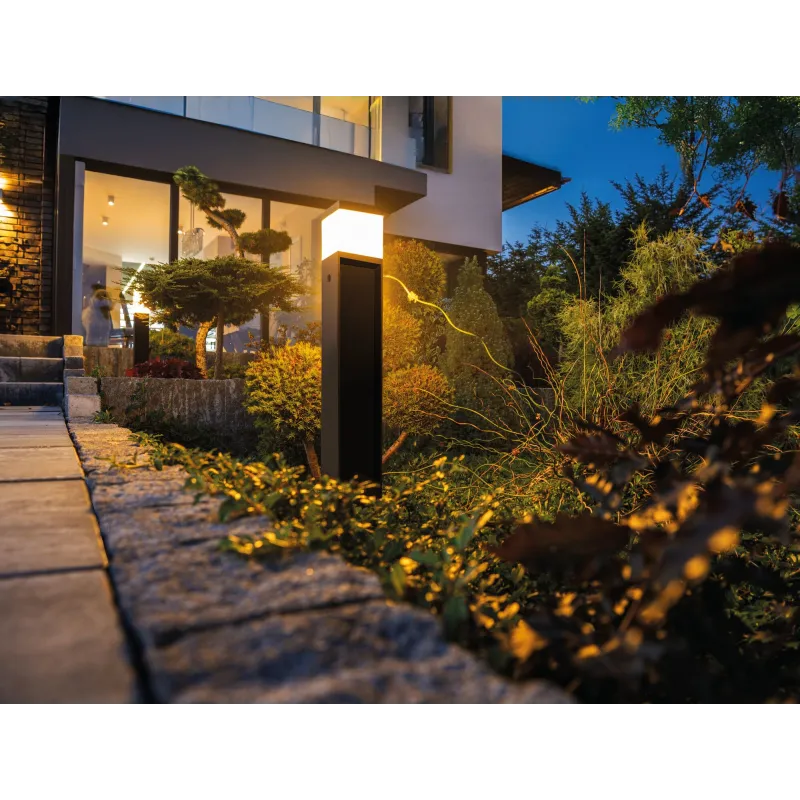 poteau-de-jardin-avec-prises-courant-230v-type-e-nasto