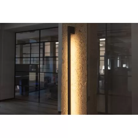 applique-exterieure-led-11w-barre-noire-120cm-ip54-4000k