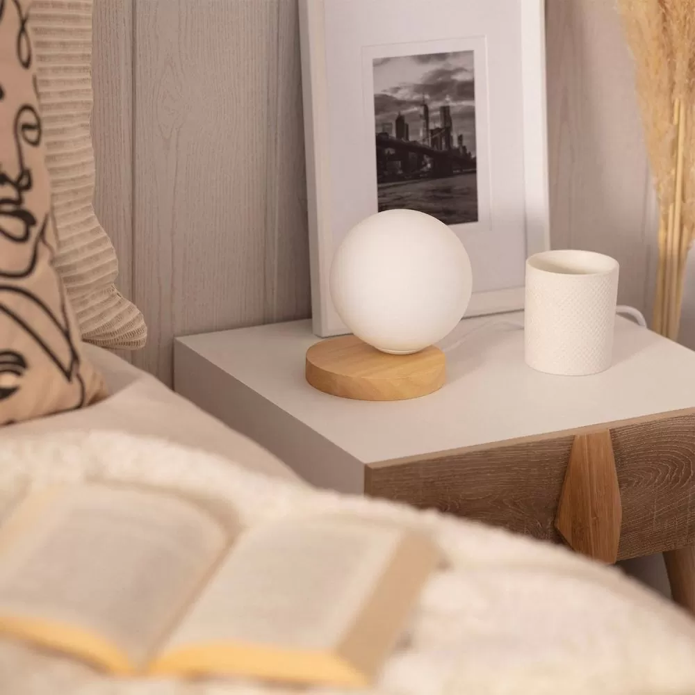 lampe-de-table-blanche-boule-verre-blanc-culot-g9