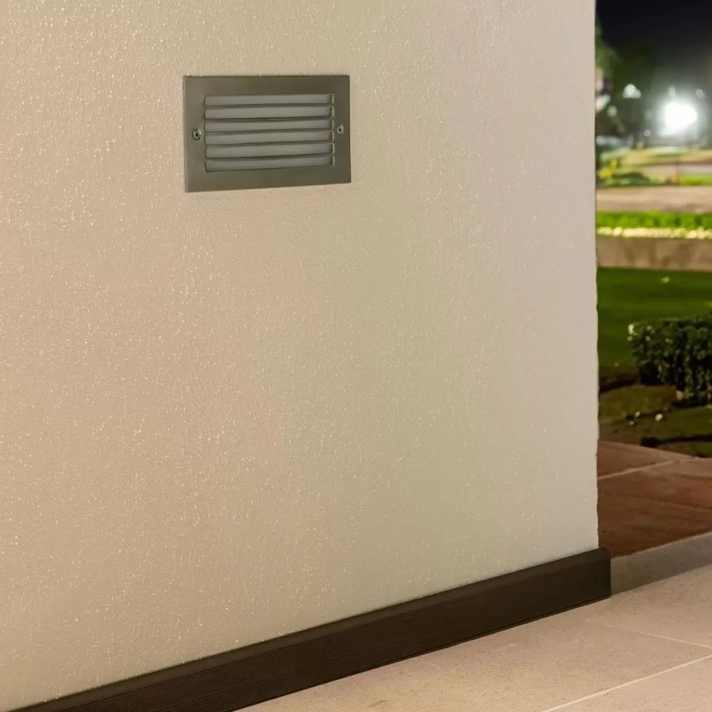 balise-encastre-exterieur-rectangle-grille-interieur-9w-800lm