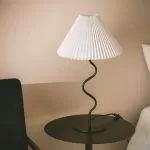 lampadaire-pied-155cm-metal-noir-et-abat-jour-culot-e27