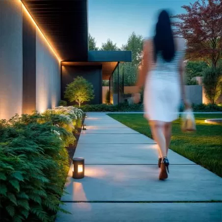mini-borne-potelet-exterieur-14cm-noire-7w-led-ip65