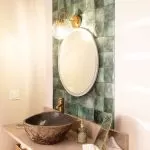 applique-murale-metal-dore-et-boule-verre-ip44